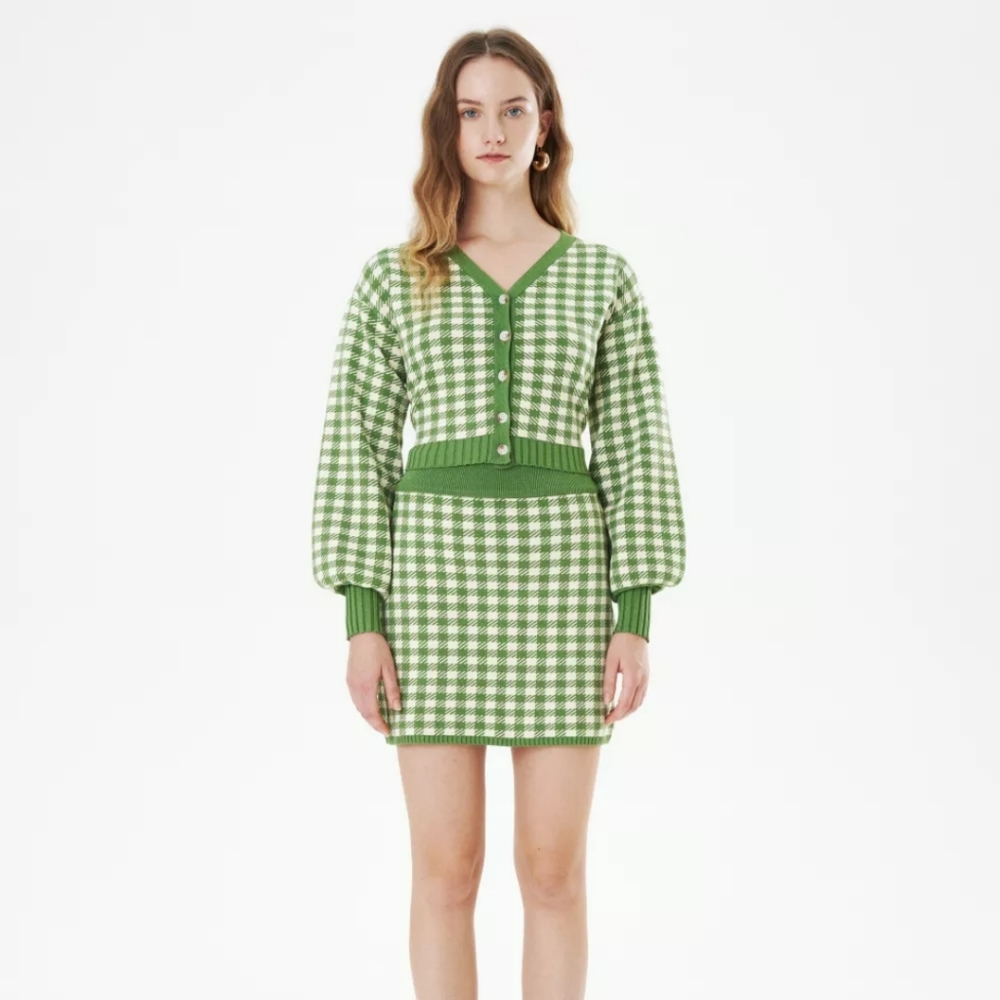 💚 Green & White Cream Two Piece Knit Set 💚